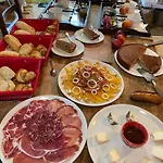 Bed & Breakfast Casa Di Floumy 3*