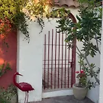 Casa Di Floumy Bed & Breakfast
