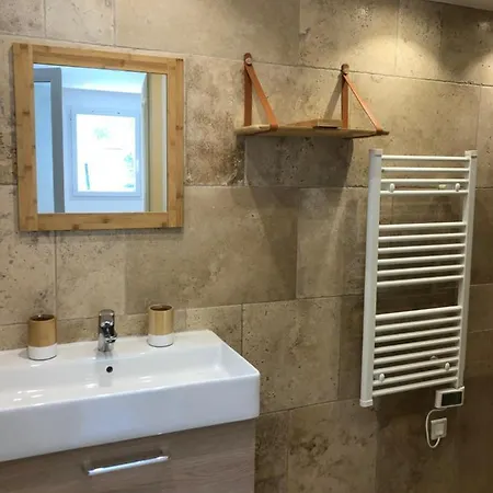 Casa Di Floumy Bed & Breakfast 2*