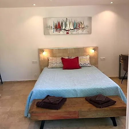 Casa Di Floumy Bed & Breakfast