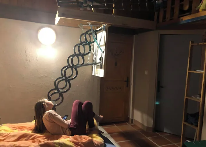 Alojamento de Acomodação e Pequeno-almoço Casa Di Floumy